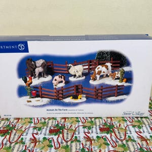 Department 56 Animals on the Farm 9 Piece Village Accessory - Snow Village - 2002 - No 55199