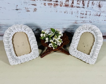 Vintage White Wicker Picture Frames Set Cottagecore Farmhouse Decor 7x6 Photo Frame Pair