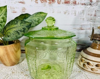 Barattolo per biscotti in vetro all'uranio, vintage, con coperchio, anni '30, verde, stile Depressione, contenitore da cucina.