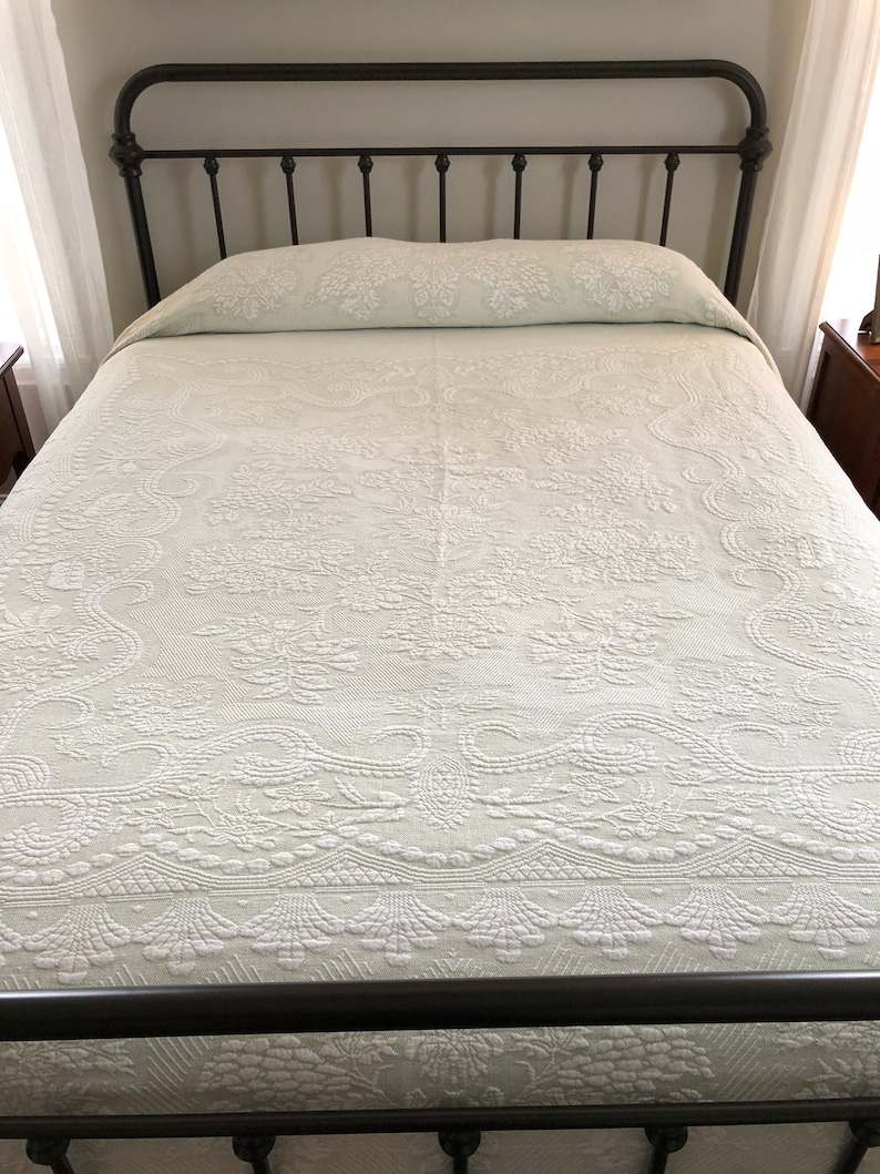 Sears Spirit Of America Orleans Vintage Cotton Bedspread Pale Celadon Green