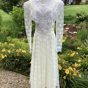 Vintage 1990's Jessica Mcclintock Bridal Ivory Lace Wedding Dress