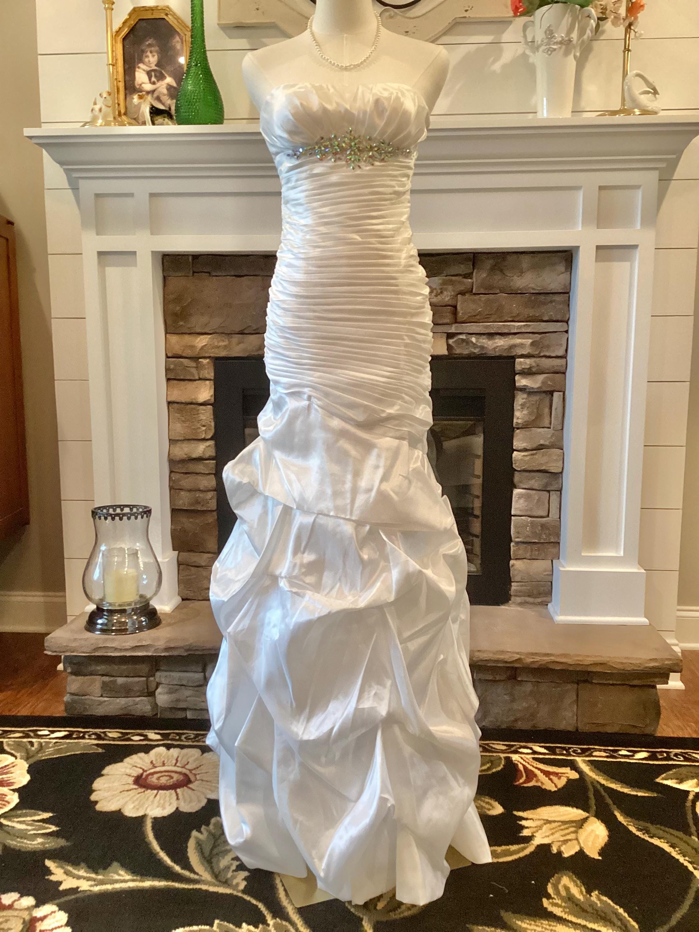 Vintage Mermaid Wedding Gown