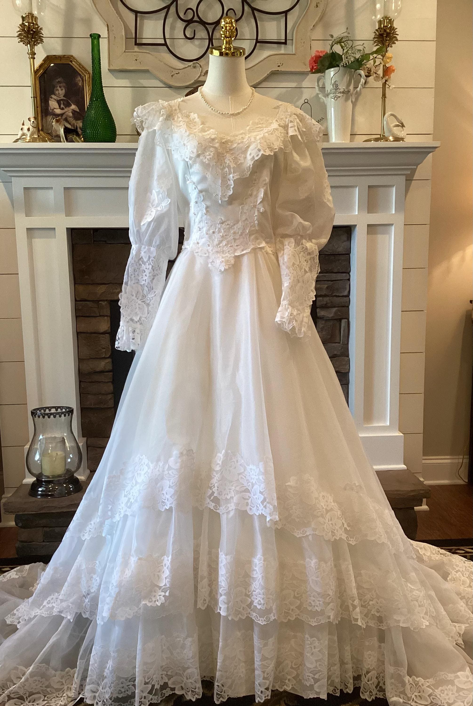 Modest Wedding Dresses With Long Sleeves