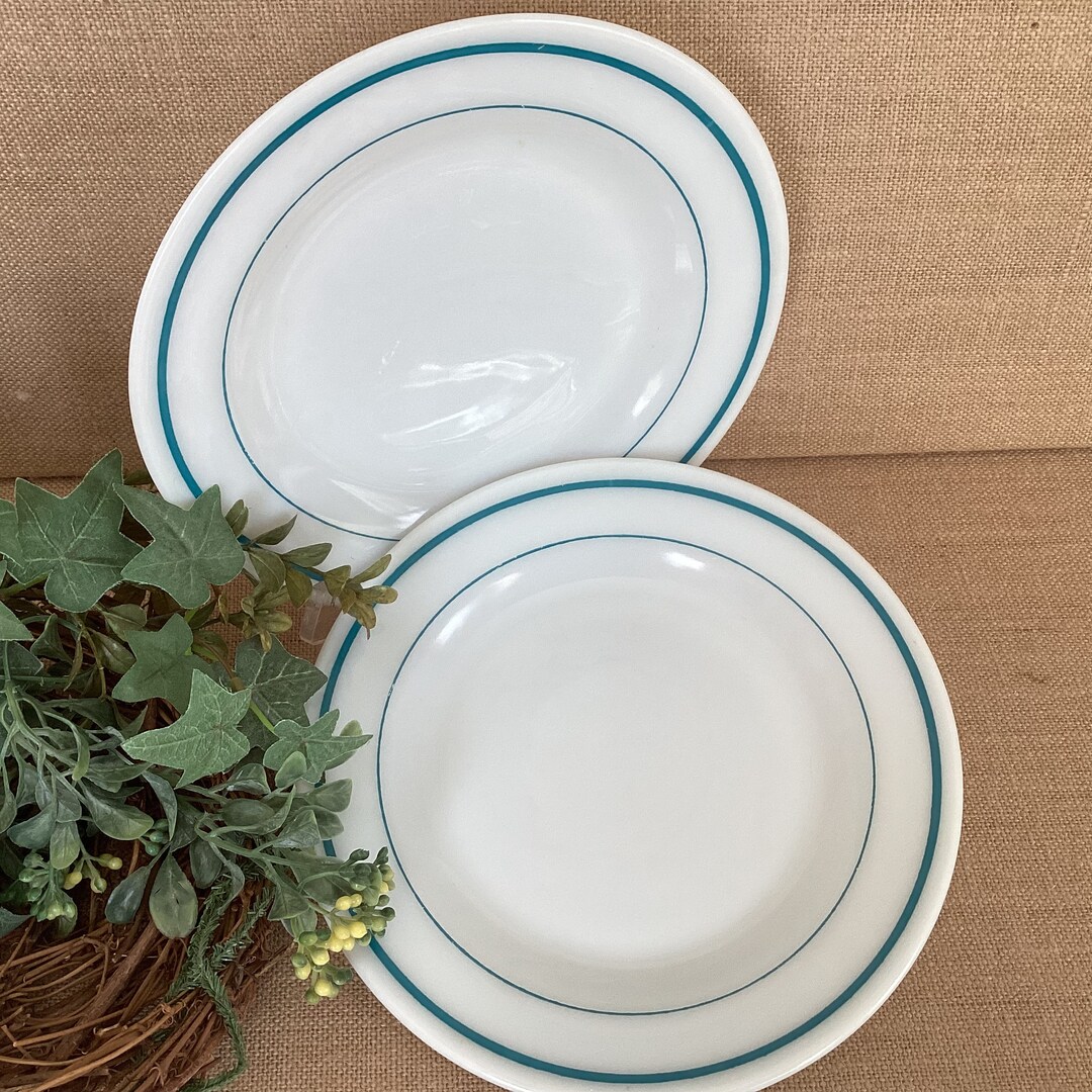 Vintage Anchor Hocking Anchorware 969 Dinner Plates White Milk Glass Turquoise Stripe Restaurant