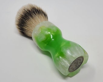 433 - Geriffelter Grüner und Weißer Rasierpinselgriff aus Resin 26mm