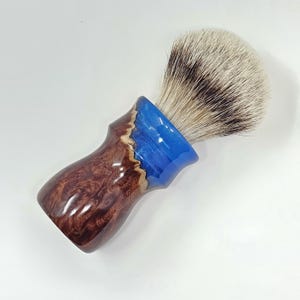 597 - &#39;Bluefire Burl&#39; Australian Red Mallee Burl and blue resin 26mm Shaving Brush Handle