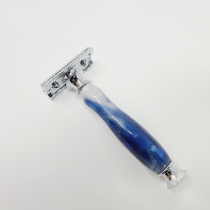 Blue and White Epoxy Resin DE Safety Razor