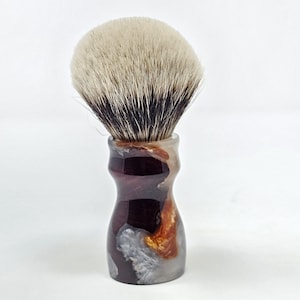 616 - &#39;Manzanita Gold&#39; - Manzanita Burl wood 28mm Shaving Brush with white and gold resin