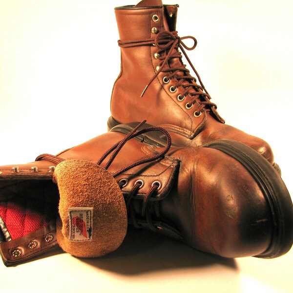 Red Wings Boots. Let It Snow Winter Boots. Warm and Toasty Work Boots.  Men's 8.5 - 8 1/2  Women's 10 1/2 - 10.5 USA