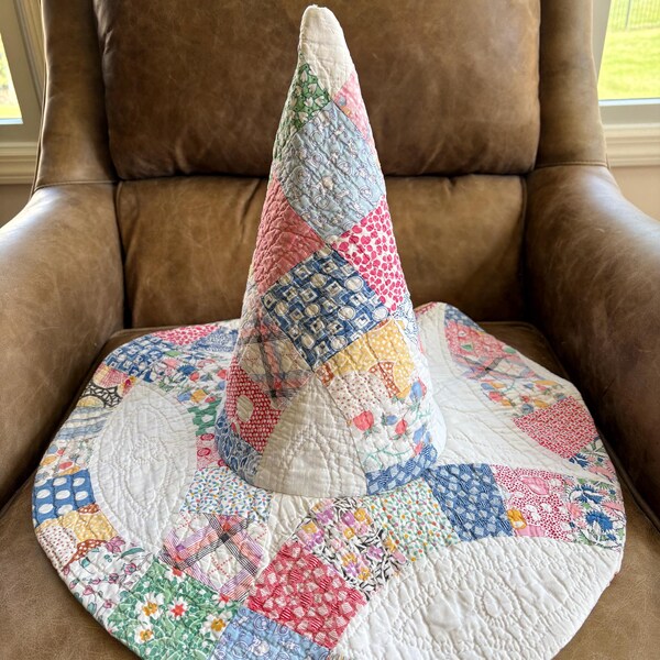 Antique quilt wearable witch hat/ lined with canvas and cute calico/ decor too/ gorgeous antique wedding ring quilt!!!!!!!!.