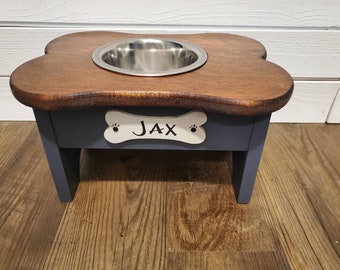 Personalized wooden Medium single dog feeder