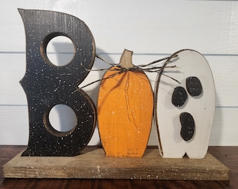 Wooden Halloween BOO Sign