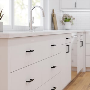 Modern Industrial Squared Bar Stainless Steel Handle Pull for Drawers and Cabinets (5 Pack) - HD-SS128 from RCH Hardware
