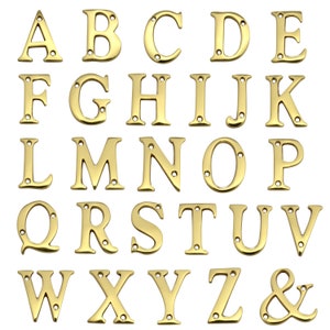 Letra moderna pequena de latão de 2 polegadas para placa de endereço, caixa de correio e sinalização de metal - LT-BR2351-50 da RCH Hardware