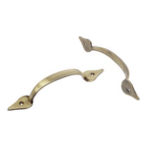Traditional Leaf D-Shaped Iron Handle Pull for Drawers and Cabinets (10 Pack) - HD-IR8358 from RCH Hardware