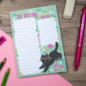 To Do Notepad - Cat on Flower Meadow - Stationary Supply | Size A6 - 4.1 x 5.8 inch