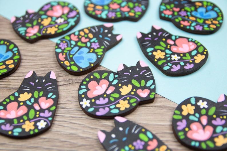 Flower Cat Black Pins or Magnets Handmade Hand Painted zdjęcie 2