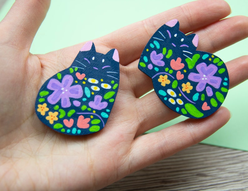 Flower Cat Blue Pins or Magnets Handmade Hand Painted zdjęcie 3