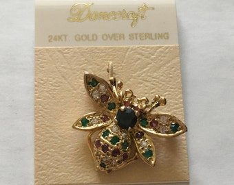 NOS danecraft 24 karat over sterling Bee Pin non stinging , sitting on your shoulder