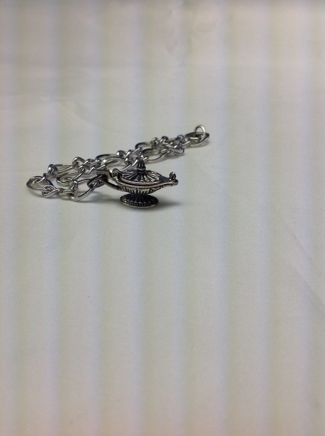 【LLOYD】[アラジン] ジニー ランプ ブレスレット Vintage Sterling Silver Single Link Charm Bracelet With