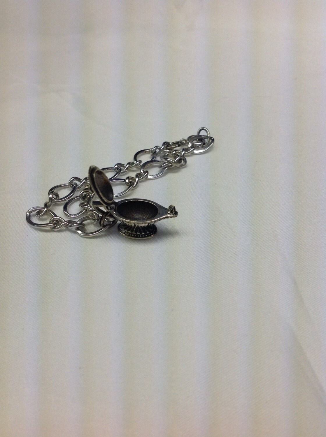 Vintage Sterling Silver Single Link Charm Bracelet With