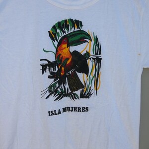 Vintage T-shirt Isla Mujeres Mexico Travel 1980s sz Small /medium single stitch image 5