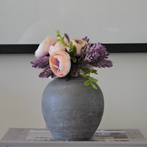 Jemma - Small grey textured bud vase