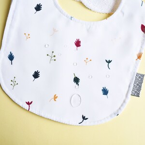 Babete impermeável Folhas Outono | Bibe dupla face folhas e frutos | Babete reversível turco och impermeável