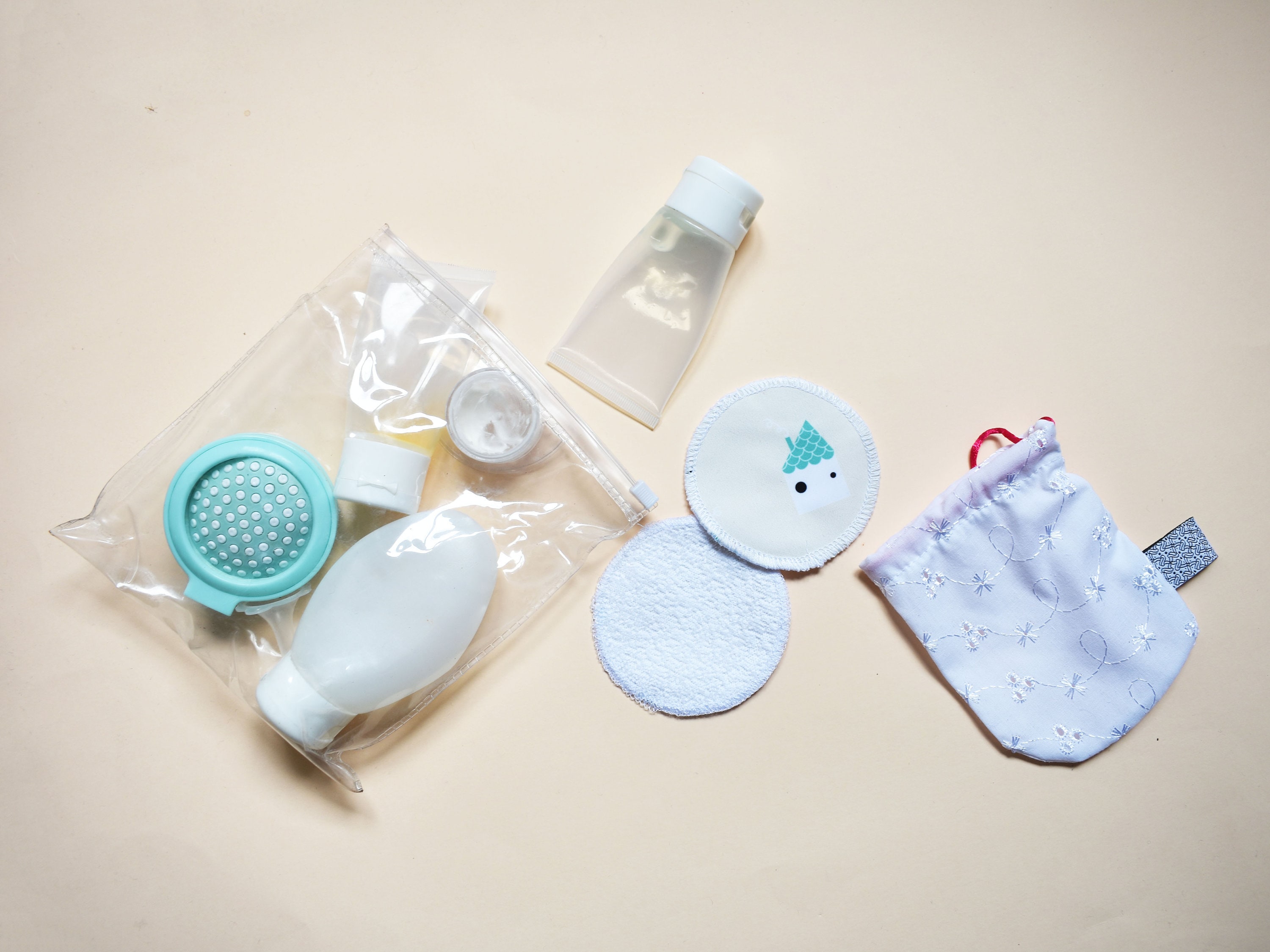 Make up remover reusable pads | terry and waterproof discs for face cleaning | fast dry reusable face discs w/ pattern designs