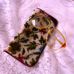 1984 EYEGLASSES and CASE Pink Fade Frames Floral Needlepoint Vintage Collectible