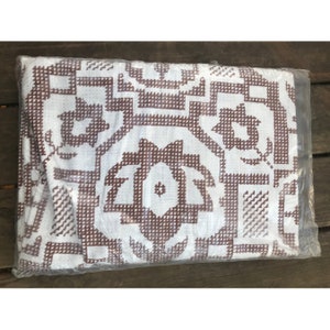 Vintage 1970s White and Brown Geometric Floral Print Bedspread (Twin Size)