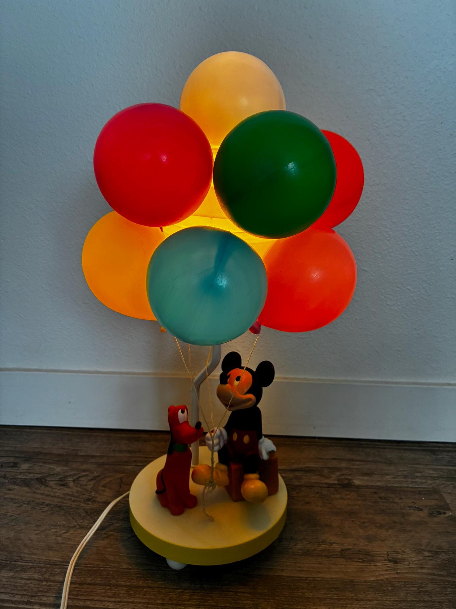 ★激レア ★80s　ディズニー　ミッキーマウス＆プルートバルーンランプ Vintage 1980s Whimsical Mickey Mouse and Pluto Lamp With Balloons