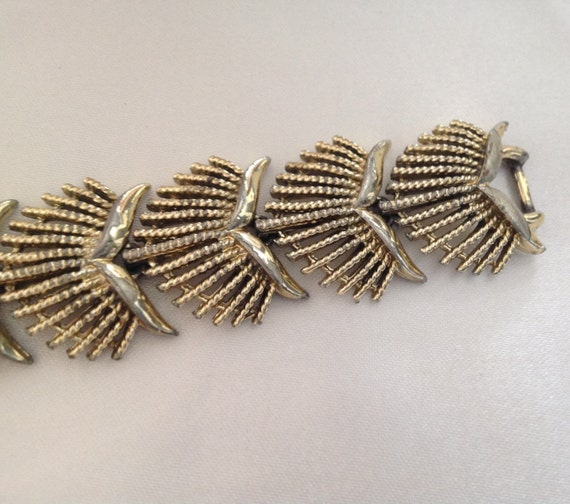 Vintage Coro Pegasus Spiney Chevron Link Bracelet… - image 3