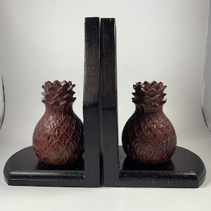 Vaintage WOOD PINEAPPLE BOOKENDS, Sculptured Wood, Leaves, Decor
