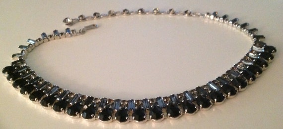 BAGUETTE CRYSTAL NECKLACE LIGHT BLUE BAGUETTE CRYSTAL NECKLACE LIGHT BLUE