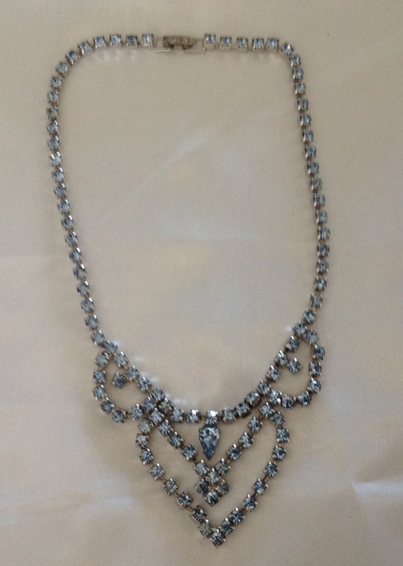 Beautiful 1940's Ocean Blue Rhinestone Necklace - image 1