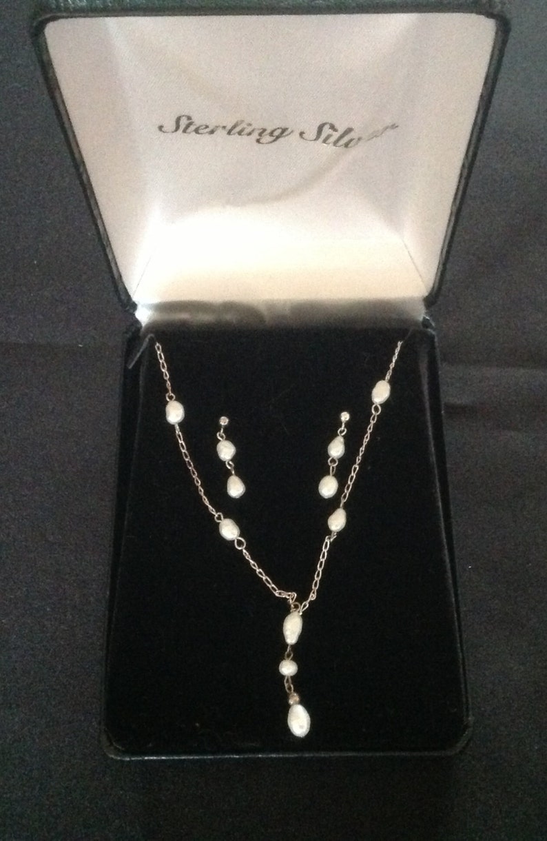 Beautiful Sterling Silver Genuine Freshwater Pearl NecklaceEarring Set