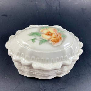 Vintage PANSY TRINKET BOX, Jewelry, Storage, Yellow