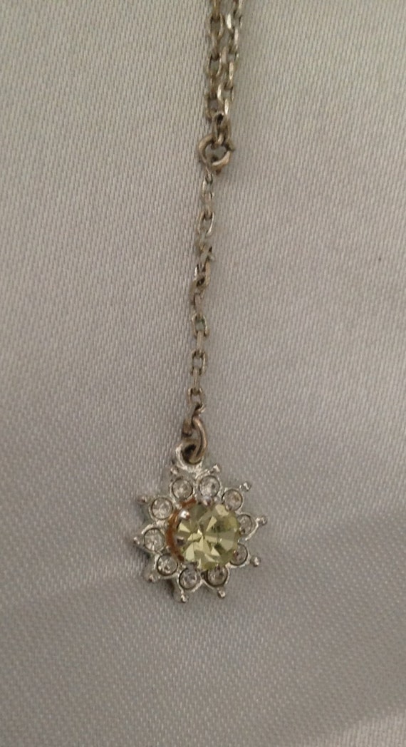 Vintage Avon Peridot & Clear Crystal Flower Drop P