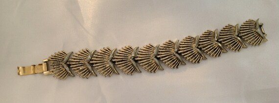 Vintage Coro Pegasus Spiney Chevron Link Bracelet… - image 4