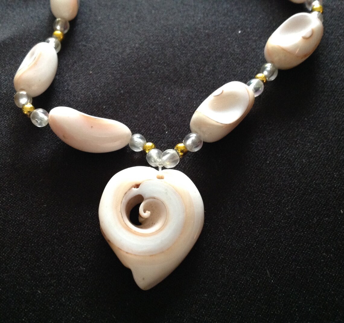 Vintage Heart Shell Necklace Etsy