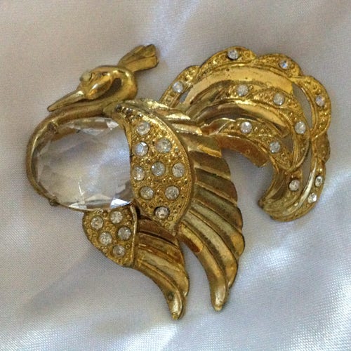 Vintage JELLY BELLY PEACOCK With Rhinestones In Gold Tone Metal main image 0