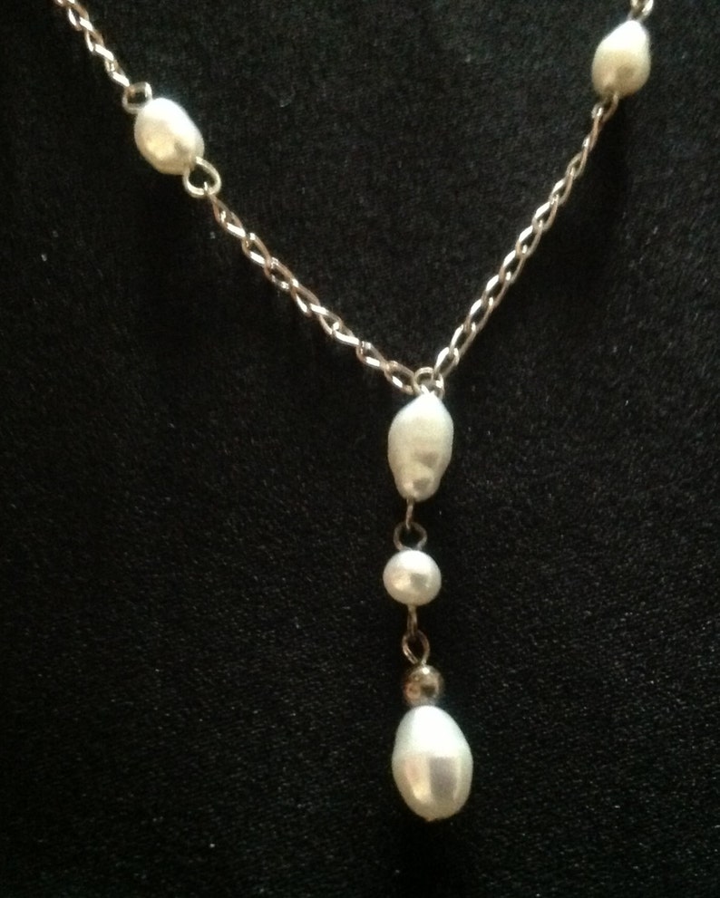 Beautiful Sterling Silver Genuine Freshwater Pearl NecklaceEarring Set