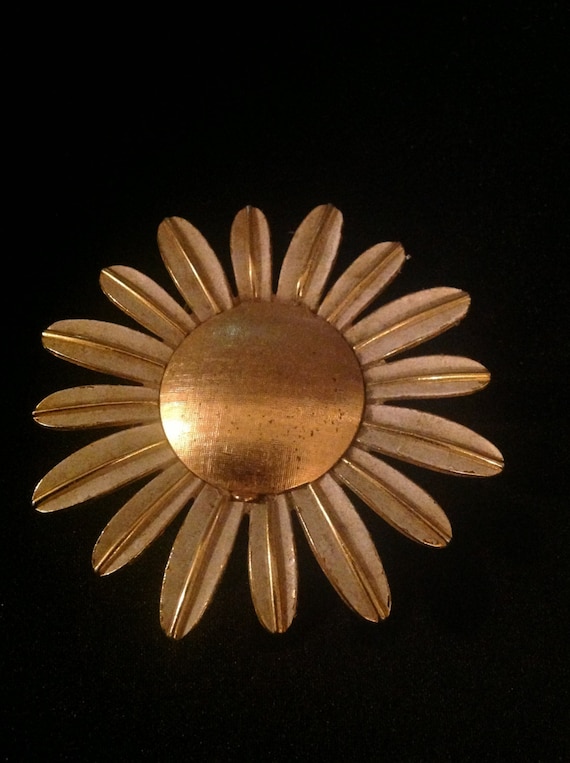 Avon Sunflower Perfume Brooch. (Vintage)