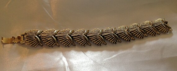 Vintage Coro Pegasus Spiney Chevron Link Bracelet… - image 1