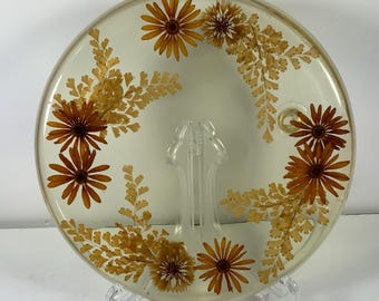 Vintage LUCITE FLOWER TRIVET, Dried Flowers, Hot Plate, Kitchen Decor, Collectibles