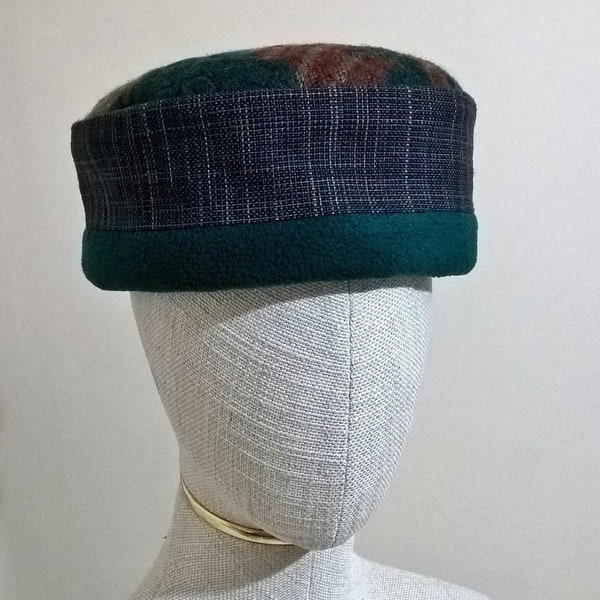 Brimless Pillbox Cap in grey with an Aztec patterned tip and fleece lining
