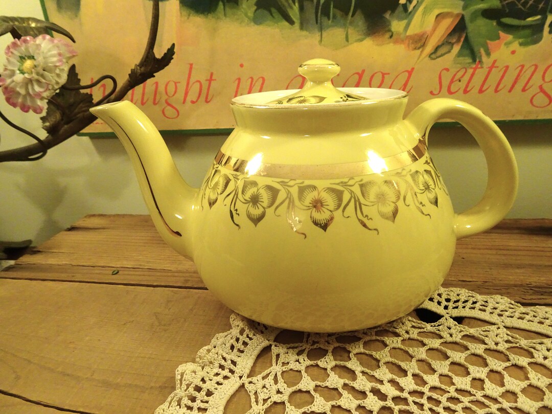 Beautiful, Vintage, Hall Teapot Canary Yellow, Gold Flowers Large, 12
