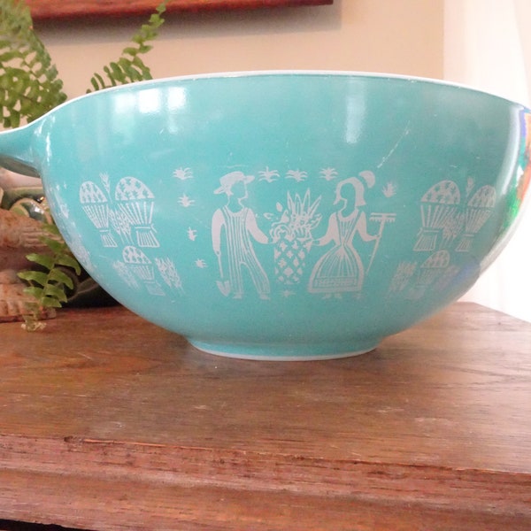 Vintage, Pyrex Butterprint/Amish Pattern Mixing Bowl- Light Blue, White Design- 4 Quart- 444-Made in USA- Cinderella Nesting Bowl- Nostalgic