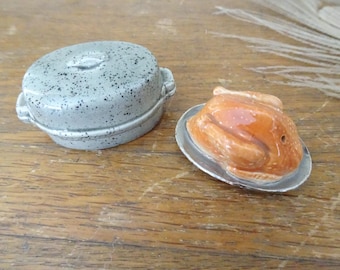 Vintage, Ceramic, Acadia Turkey and Roasting Pan Salt and Pepper Shaker- Shiny Silver Glaze- Thanksgiving